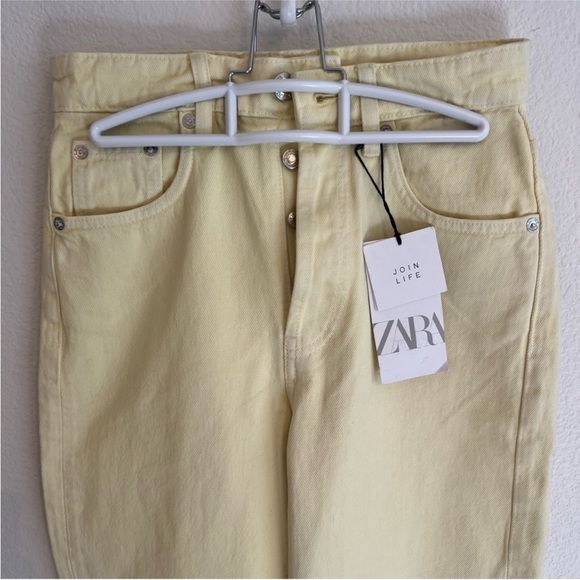 Zara Butter Yellow Jeans - Picture 6 of 11